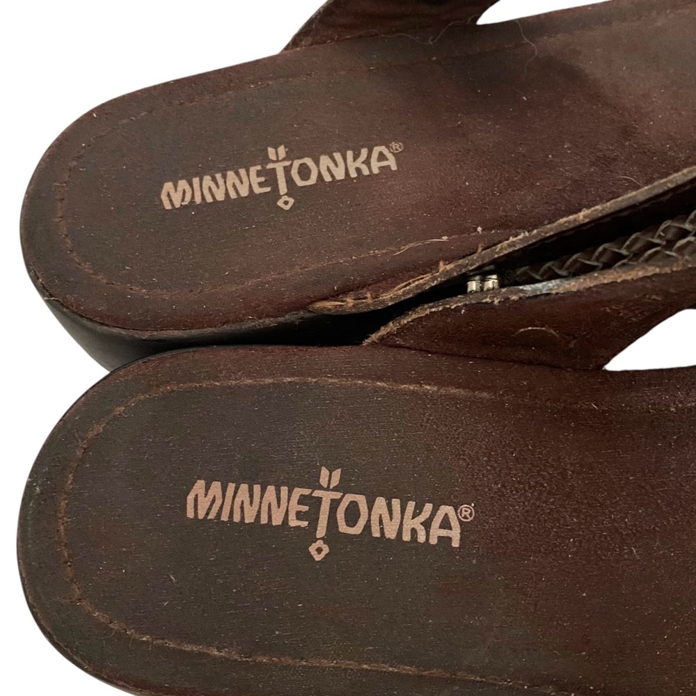 Minnetonka Silverthorne Brown Sandals with Silver and Braid Details | 9 - Picture 4 of 7